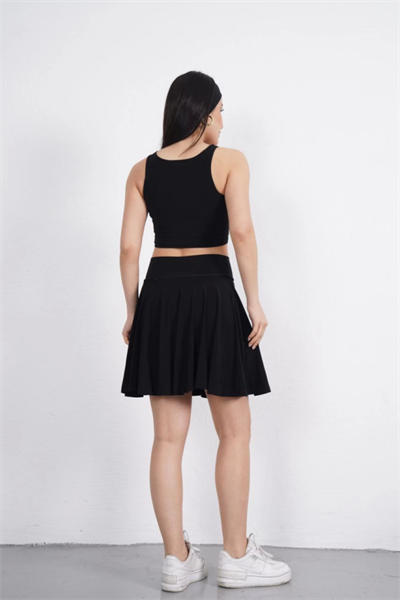 Sendy Kumaş Bisiklet Yaka Crop Şortlu Etek Ikili Takım - Siyah