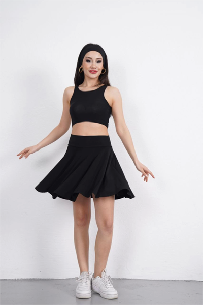 Sendy Kumaş Bisiklet Yaka Crop Şortlu Etek Ikili Takım - Siyah