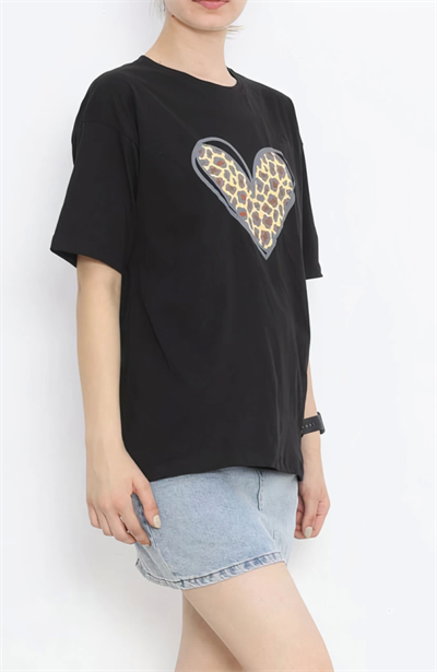 Sevgililer Günü İçin Özel Tasarım Leopar Kalp Baskılı T-shirt - Siyah