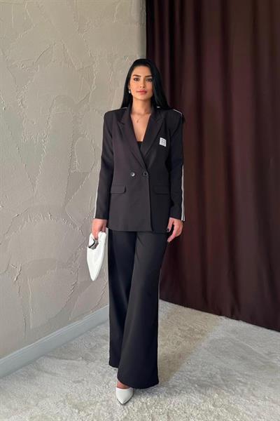 Siyah Alt Üst Yanları Şeritli Takım