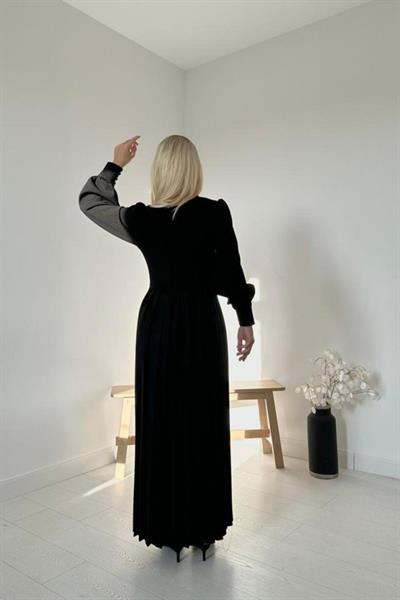 Siyah Bisiklet Yaka Elbise