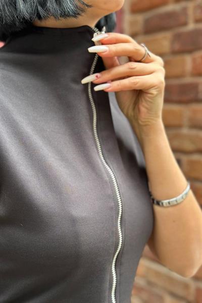 Siyah Boydan Fermuarlı Kolsuz Elbise