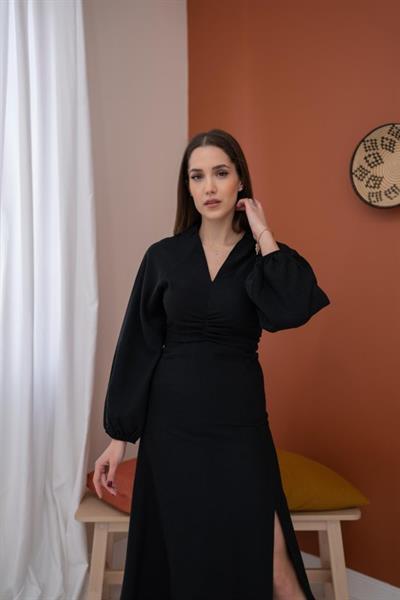 Siyah Büzgülü Krep Elbise