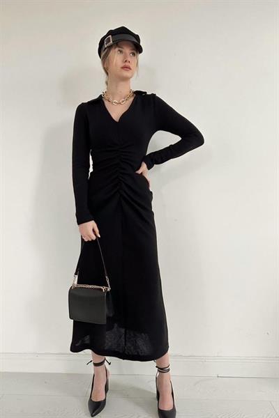 Siyah Büzgülü Triko Balık Elbise