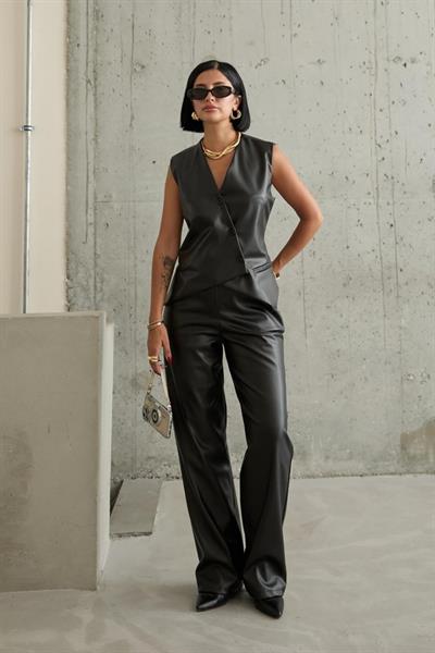 Siyah Çapraz Yelek Ve Pantolon Takım