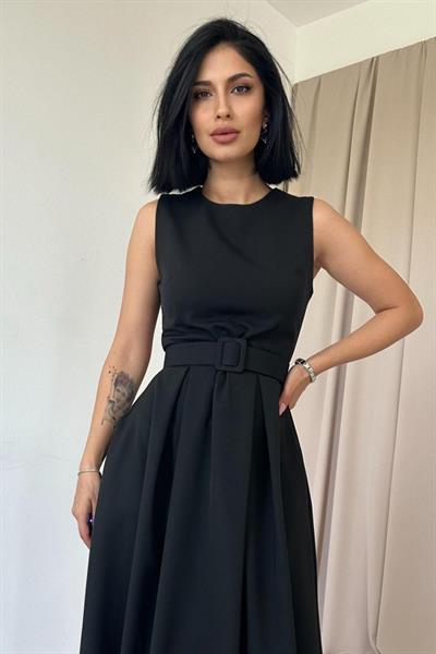 Siyah Halter Yaka Kloş Elbise