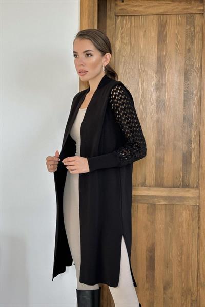 Siyah Kolları Örgülü Triko Hırka