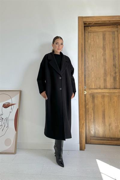 Siyah Manşet Detaylı Kaban