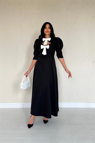 Siyah Ön Dekolteli Fiyonk Garnili Uzun Elbise