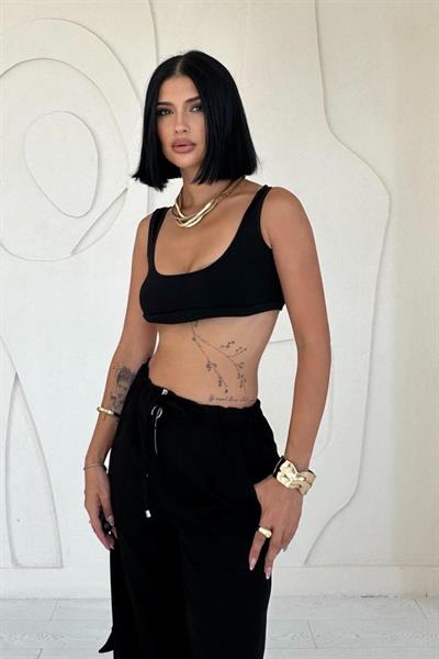 Siyah Önden Fermuarlı Pantolon