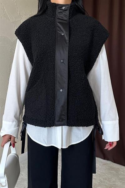 Siyah Yanları Bağlı Yelek