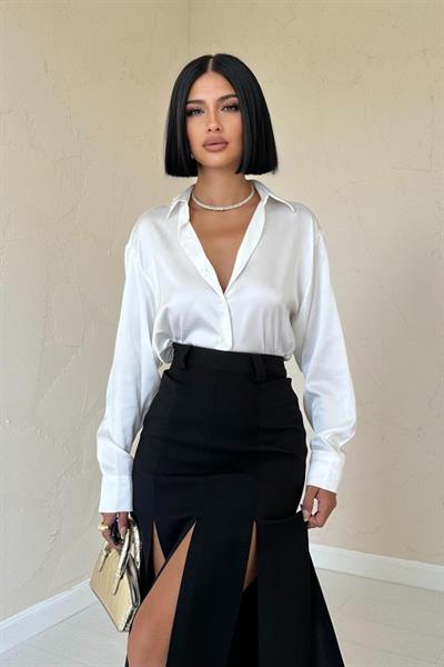 Siyah Yırtmaçlı Parçalı Etek