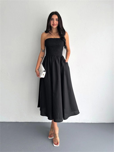 Straplez Pileli Elbise - Siyah