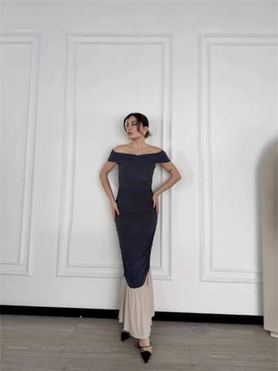Striptiz Omuzlu Uzun Elbise- Füme