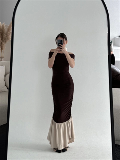 Striptiz Omuzlu Uzun Elbise- Kahve