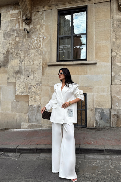 TASARIM ETİKET DETAYLI CEKET - PANTOLON TAKIM - Beyaz