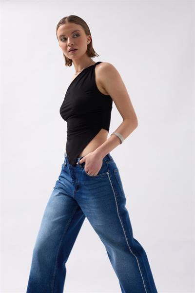 Taş Şerit Detaylı Jean