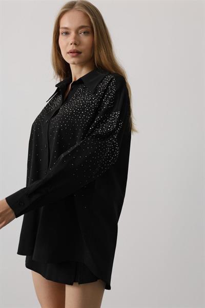 Taşlı Sivri Yaka Gömlek - Siyah
