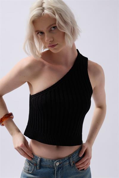 Tek Omuz Örgü Bluz