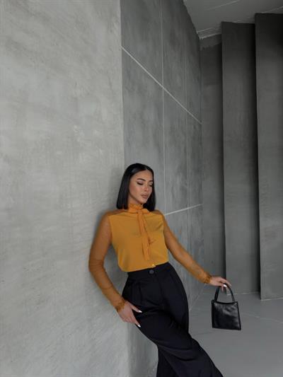 Tül Detay Yaka Bağlamali Gömlek