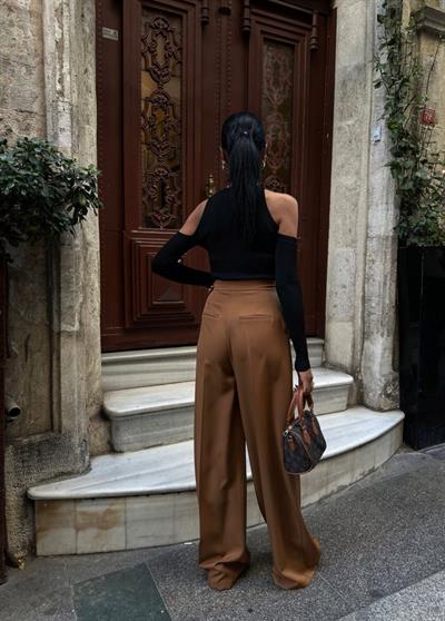 Üç Düğme Detayli Palazzo Pantolon