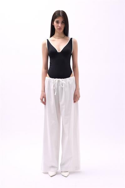 V Yaka Biye Detay Bodysuit