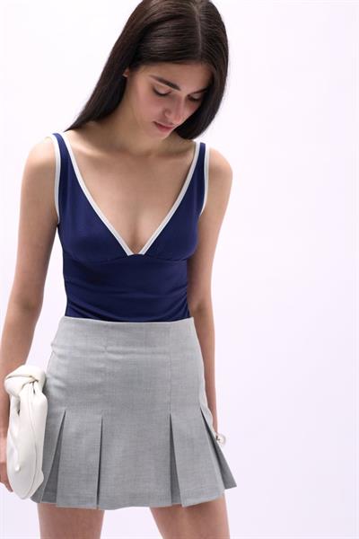 V Yaka Biye Detay Bodysuit