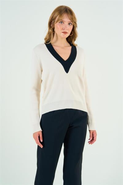 V Yaka Triko Kazak - Krem-Siyah