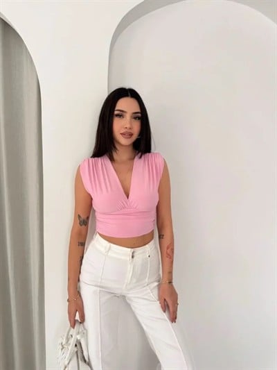 Vatkalı Kolsuz V Yaka Drapeli Crop Bluz Likralı Fit - Pembe