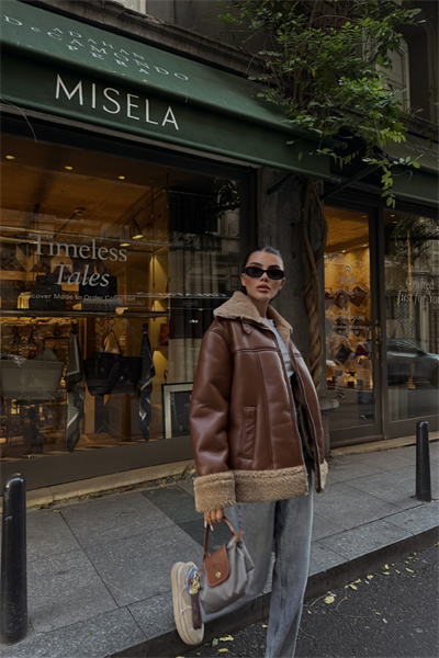 YAKA VE KOL MANŞET KÜRK DETAYLI DERİ MONT - Taba