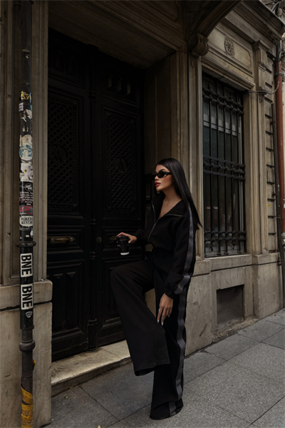 YANLARI ŞERİT DETAYLI OTTOMAN KAPİŞONLU EŞOFMAN TAKIM - Siyah