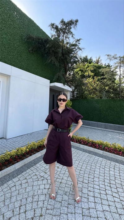 Yakalı Gömlek Kemerli Şortlu Takım - Bordo