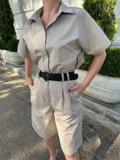 Yakalı Gömlek Kemerli Şortlu Takım - Gri