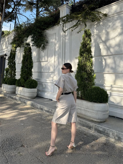 Yakalı Gömlek Kemerli Şortlu Takım - Gri