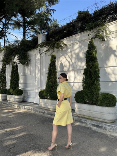 Yakalı Gömlek Kemerli Şortlu Takım - Sarı