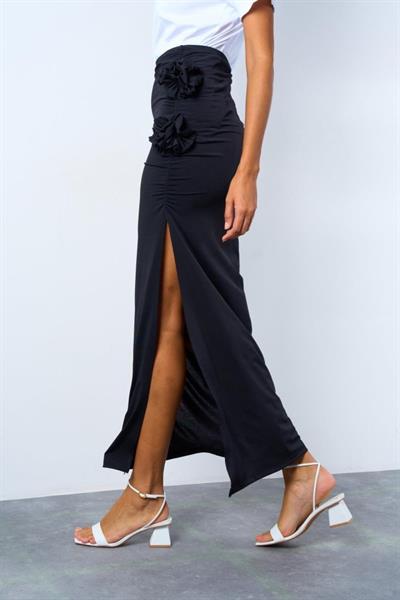 Yandan Büzgülü Güllü Etek - Siyah