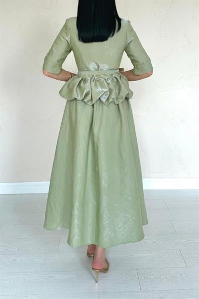 Yeşil İnce Kemerli Fırfırlı Ceket Ve Büzgülü Etek Takım