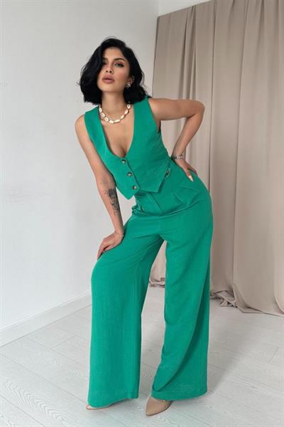 Yeşil Önü Düğmeli Yelek Ve Pantolon Takım