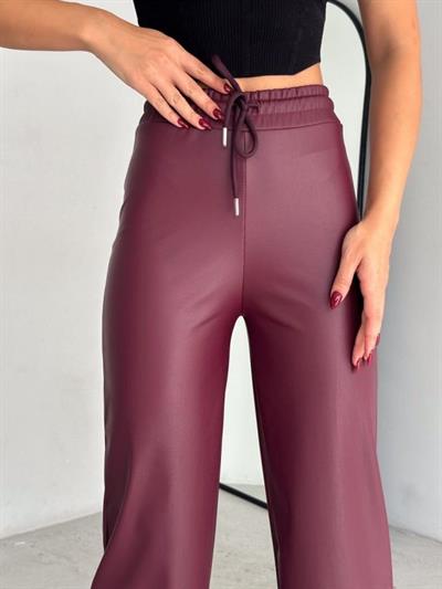 Yüksek Bel Geniş Paça Içi şardonlu Deri Pantolon.