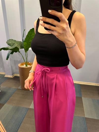 Yüksek Bel Kordon Detayli Pantolon