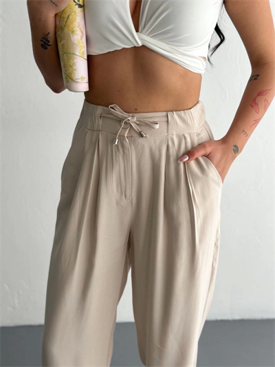 Yüksel Bel Rahat Paça Pantalon - Kırık Beyaz