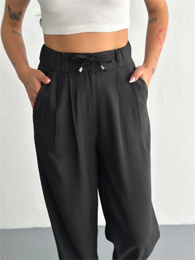 Yüksel Bel Rahat Paça Pantalon - Siyah