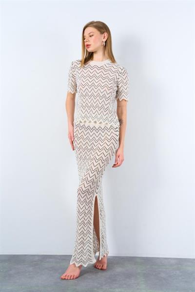 Zikzak Desenli Etekli Takım - Krem-Siyah