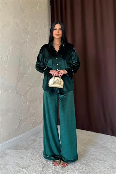 Zümrüt Kadife Biyeli Takım