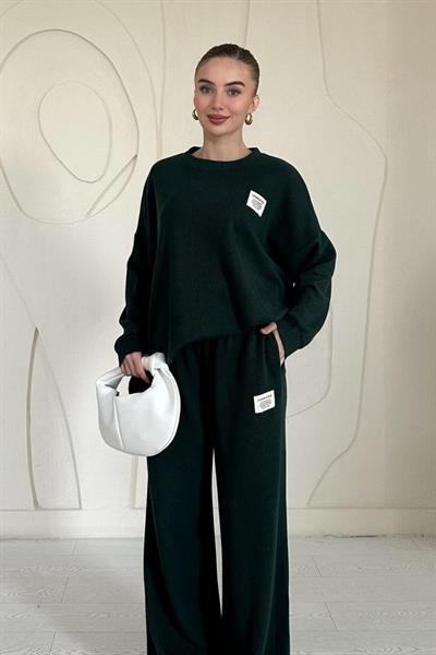 Zümrüt Klasik Fitilli Kazak Ve Pantolon Takım