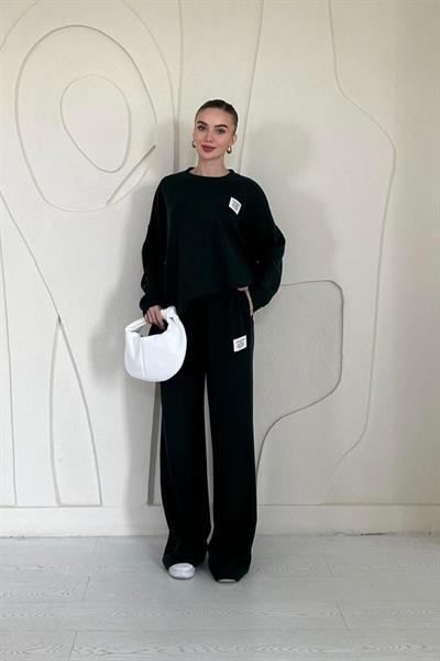 Zümrüt Klasik Fitilli Kazak Ve Pantolon Takım