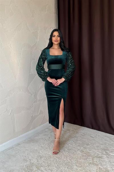 Zümrüt Pul Payetli Kadife Elbise