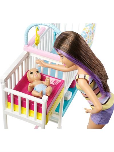 Barbie Bebek Bakıcısı Skipper Uyku Eğitiminde Oyun Seti