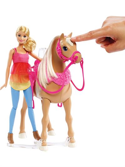 Barbie ve Atı Dans Eğlencesi