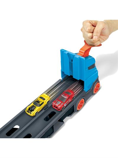 Hot Wheels Sürat Pistli Tır, 3 Adet 1:64 Ölçekli Araba İçerir